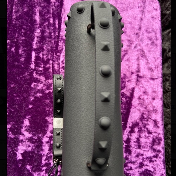 SOLD - Picture 4 of 8